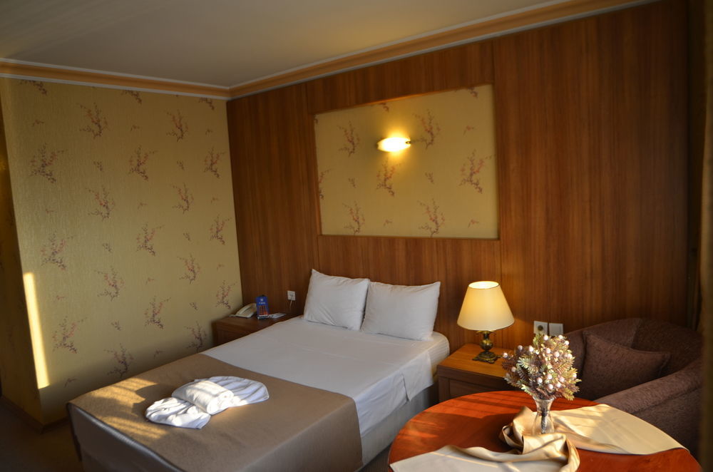 Ankara Capital Otel Bagian luar foto
